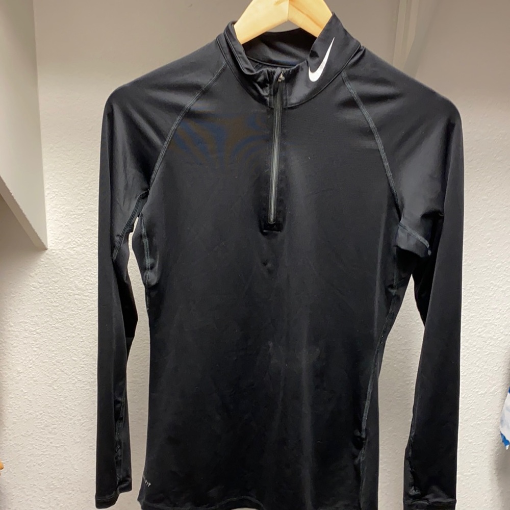Nike dri fit pullover